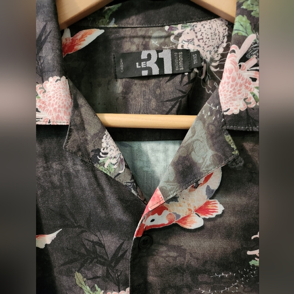 Simons Le31 Koi Pond Printed Fluid Shirt 100% Viscose Silky Material Size XS - Picture 5 of 6